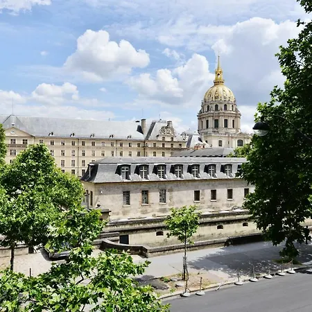 La Tour Maubourg Paris